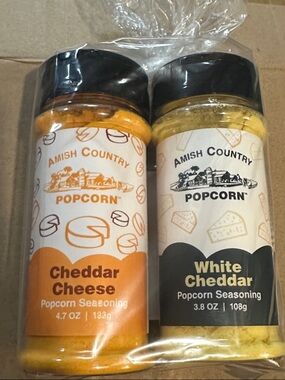 Amish Country Popcorn Cheddar & White Cheddar Seasoning Set NWOT, SO GOOD!!!